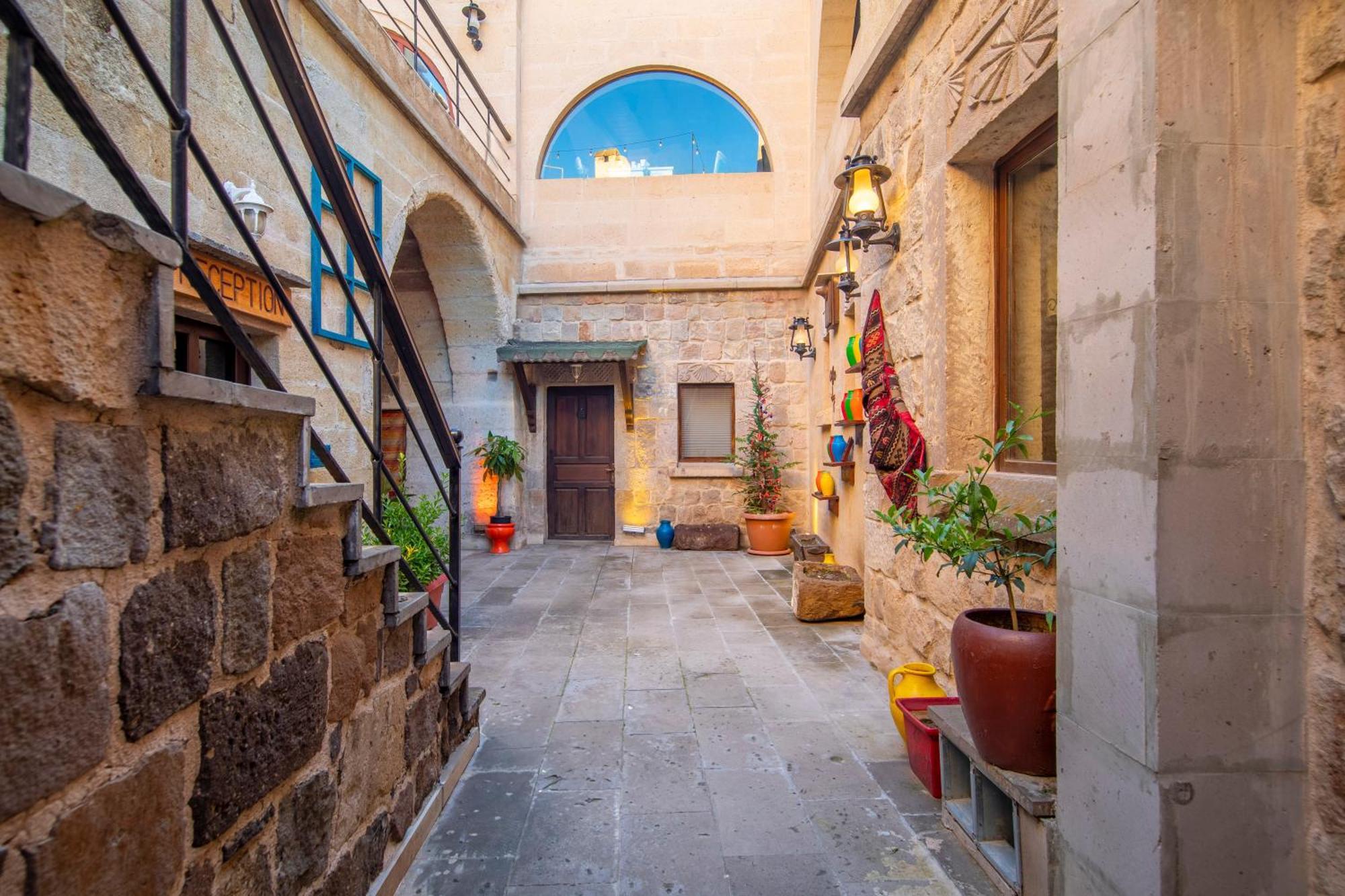 Drala Inn Cappadocia (Adults Only) Üchisar Bagian luar foto