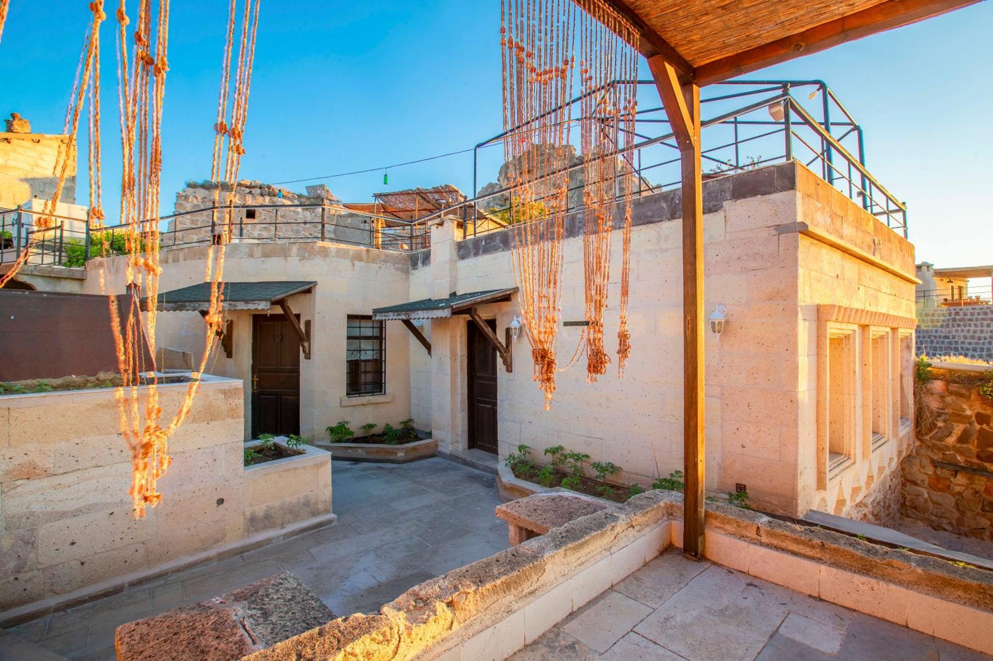 Drala Inn Cappadocia (Adults Only) Üchisar Bagian luar foto